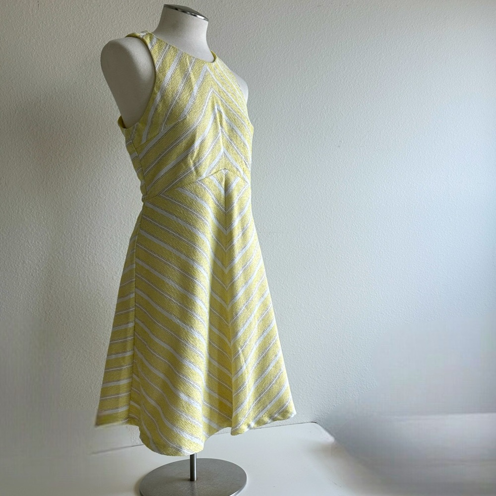 Miami pale yellow summer dress fit to flare sleeveless swirly gold‎  thread Med